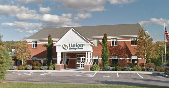 Exterior of Union Savings Bank branch located at 100 Park LaneNew Milford, CT 06776