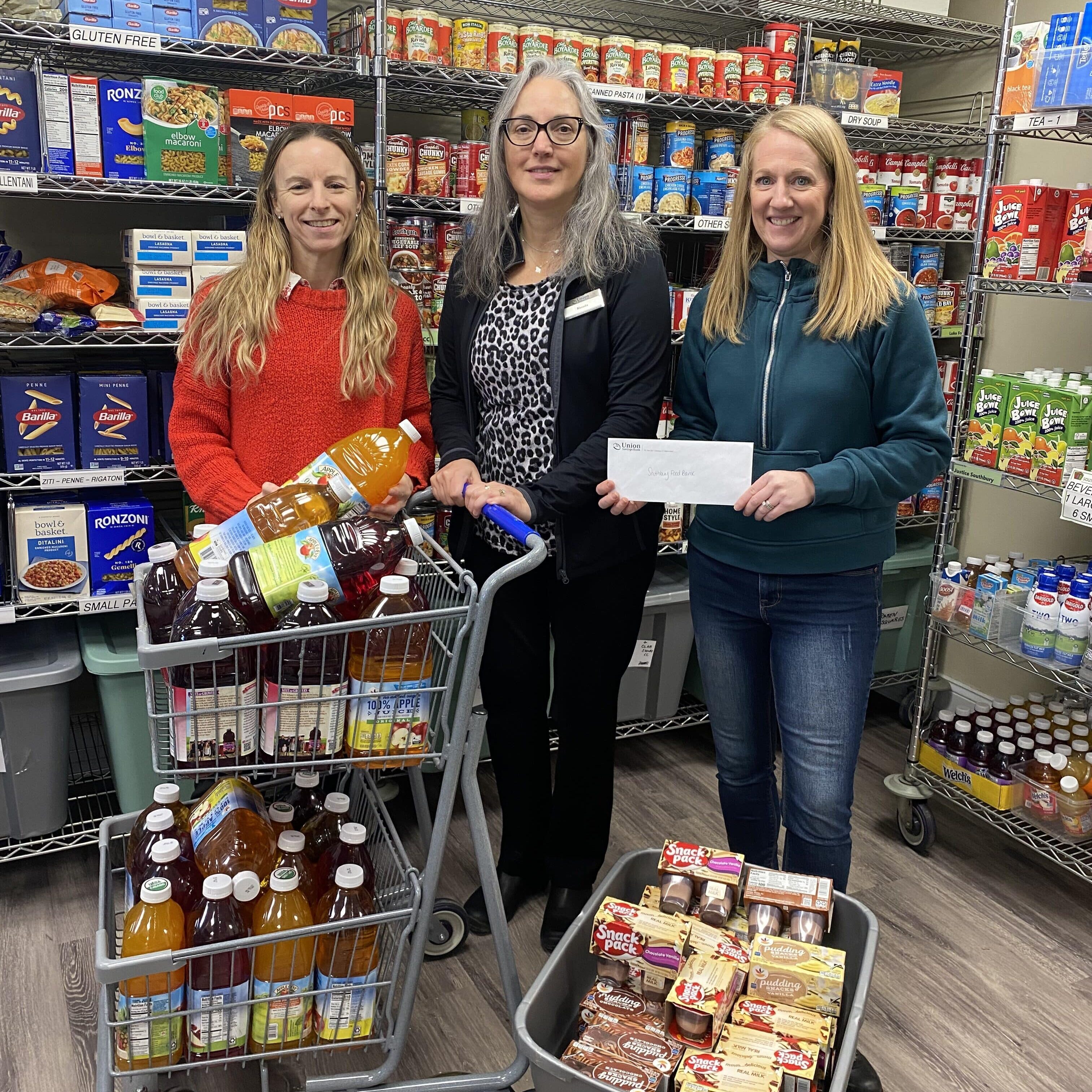 USB Team members give back